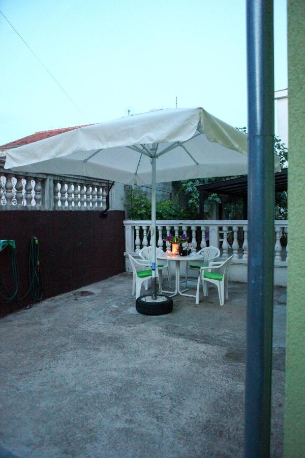 Ana Lovetovo Vodice Ngoại thất bức ảnh