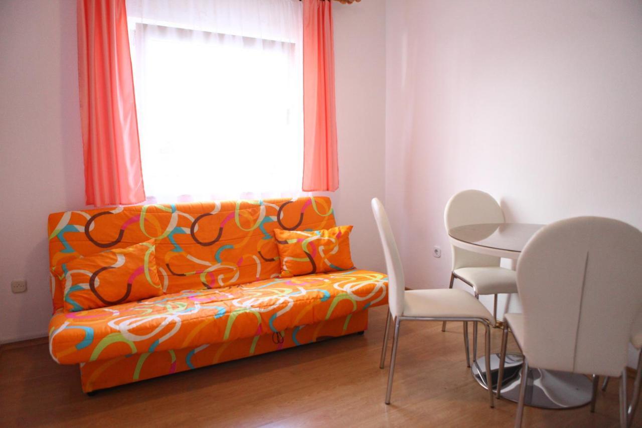 Ana Lovetovo Vodice Ngoại thất bức ảnh