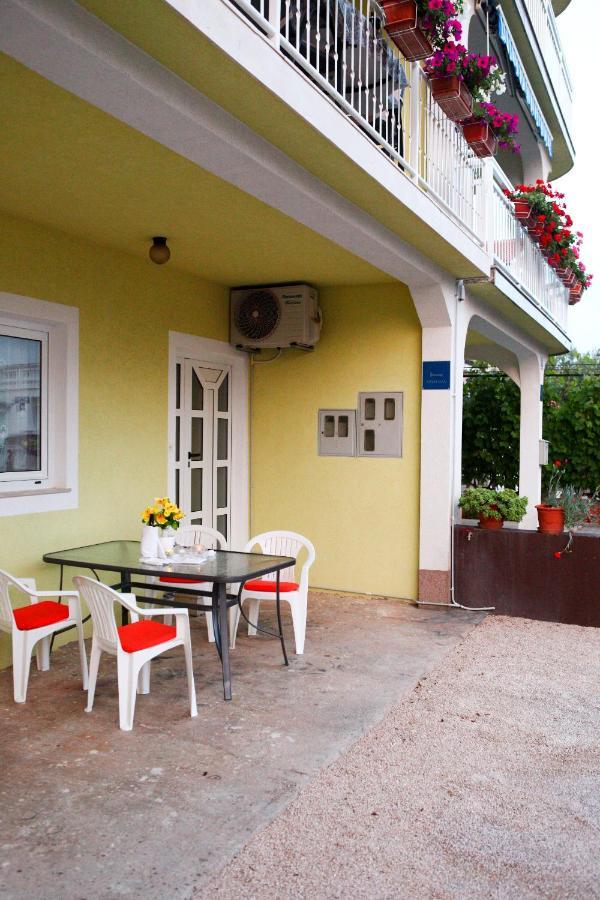 Ana Lovetovo Vodice Ngoại thất bức ảnh