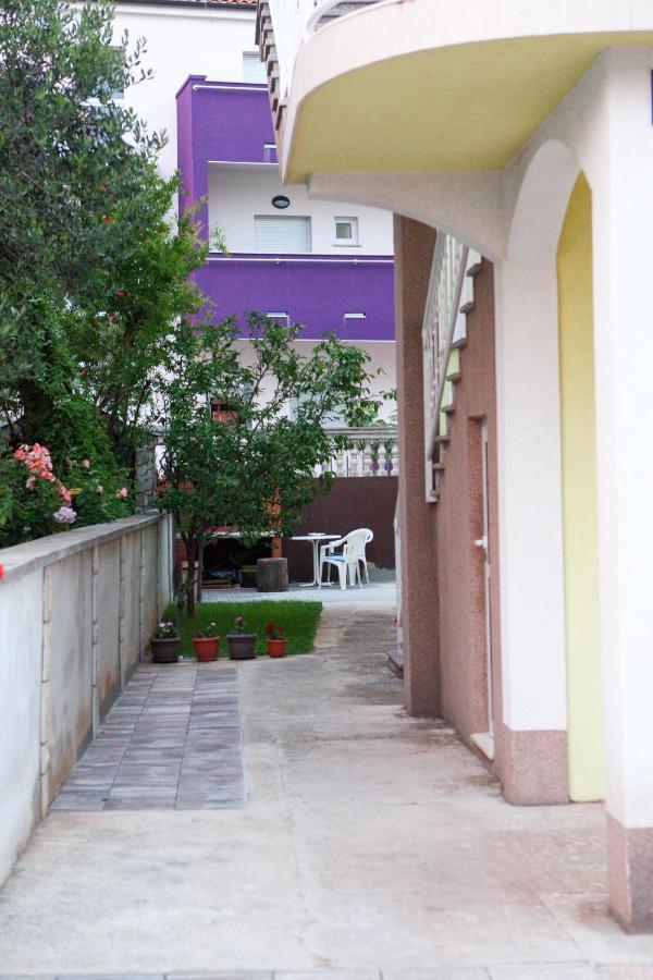 Ana Lovetovo Vodice Ngoại thất bức ảnh