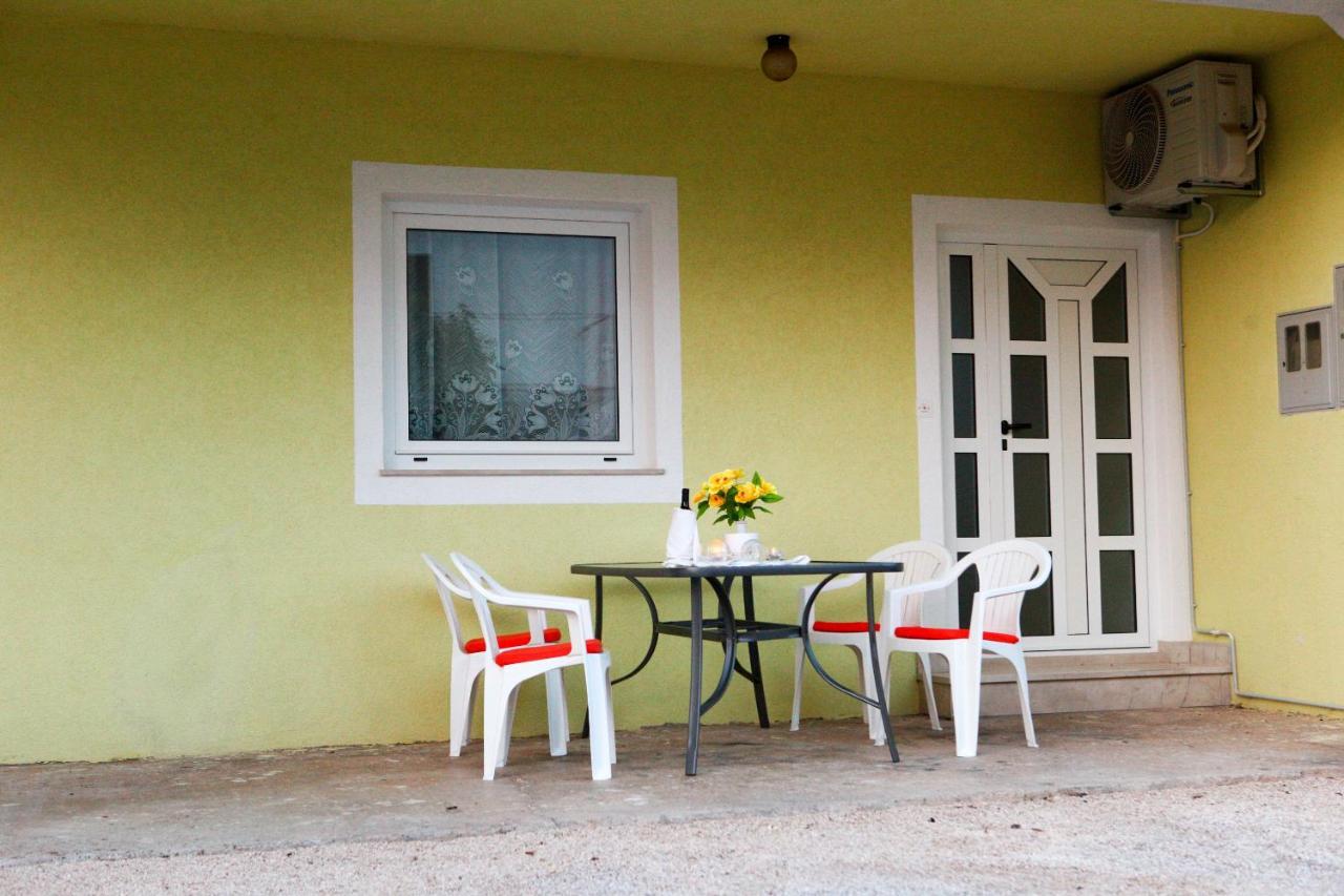 Ana Lovetovo Vodice Ngoại thất bức ảnh