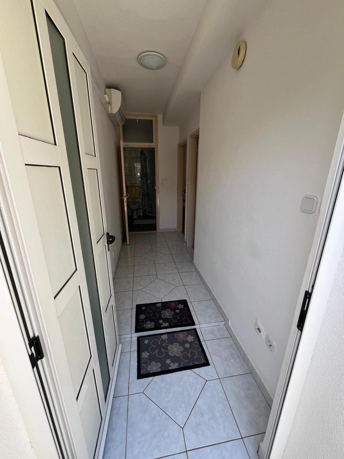 Ana Lovetovo Vodice Ngoại thất bức ảnh