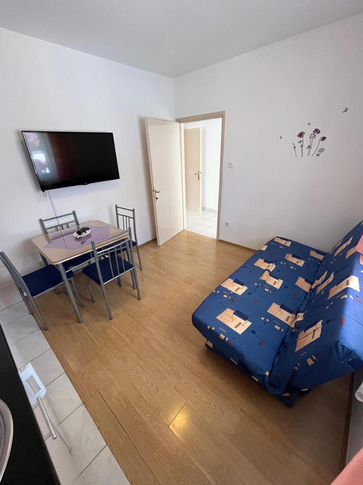 Ana Lovetovo Vodice Ngoại thất bức ảnh